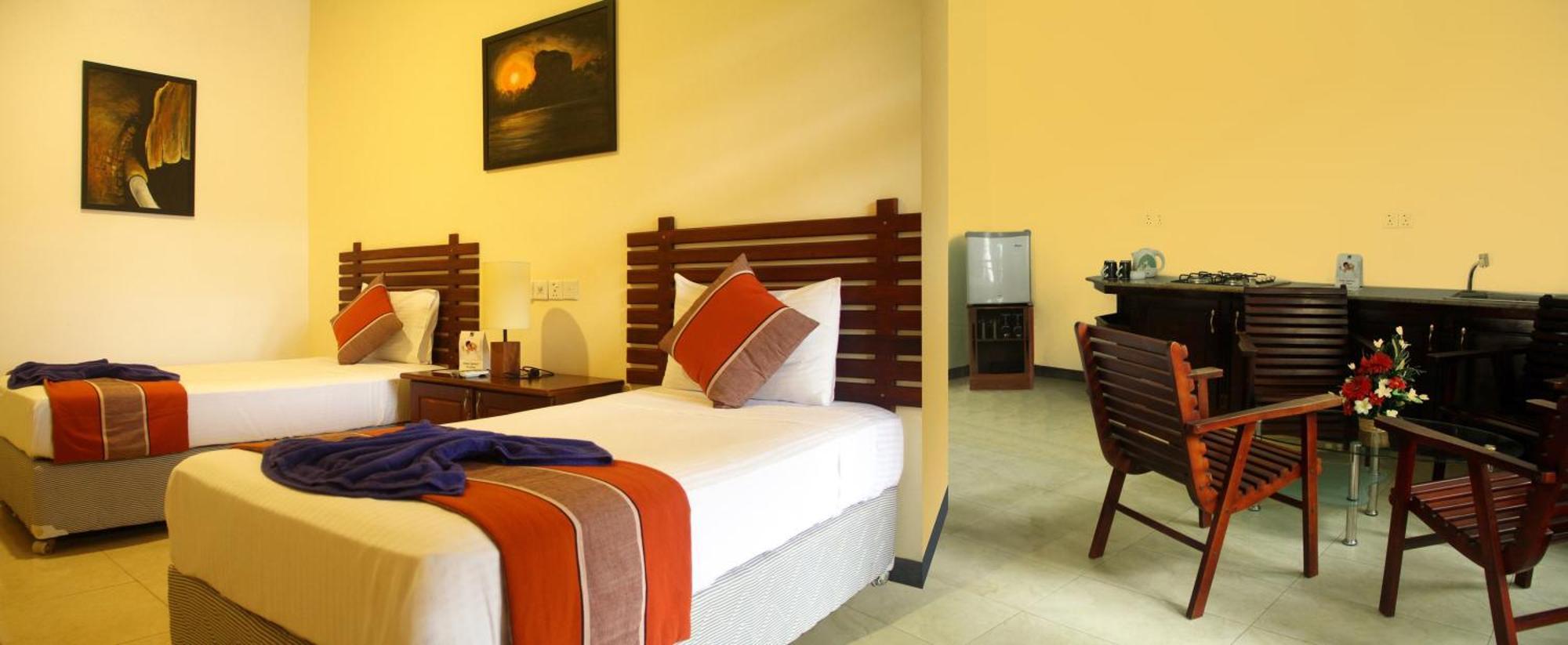 Hotel Romano Негомбо Экстерьер фото